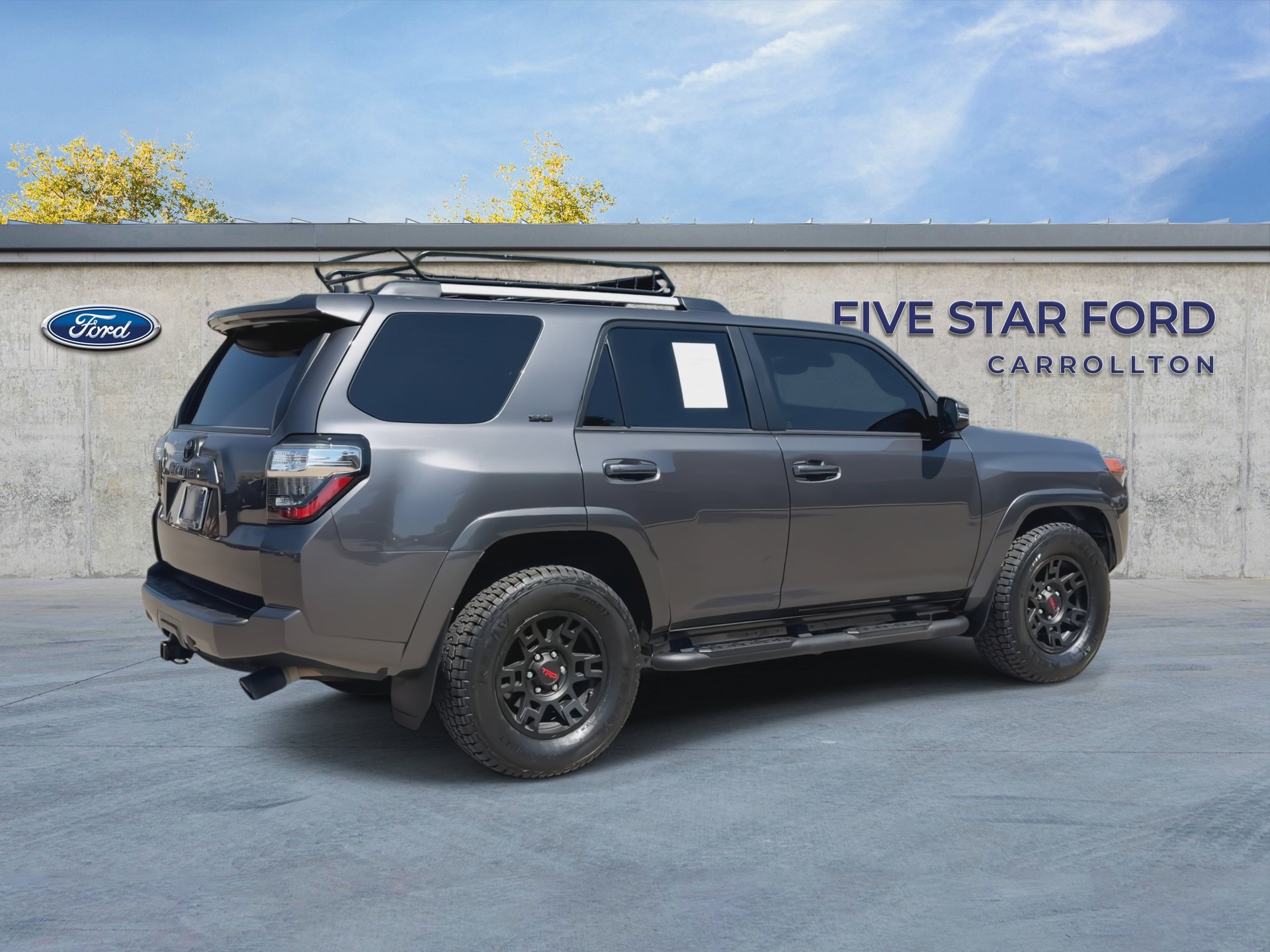 Used 2023 Toyota 4Runner SR5 Premium w/ Moonroof Package RWD image 8