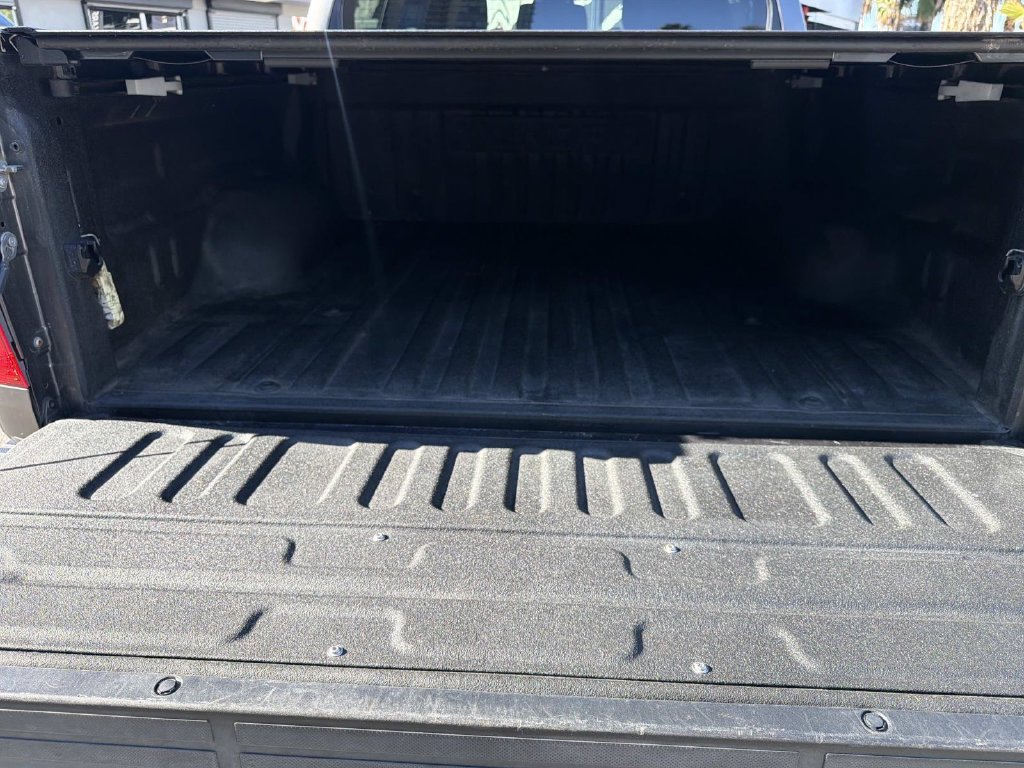 Used 2017 Toyota Tundra SR5 AWD/4WD image 7