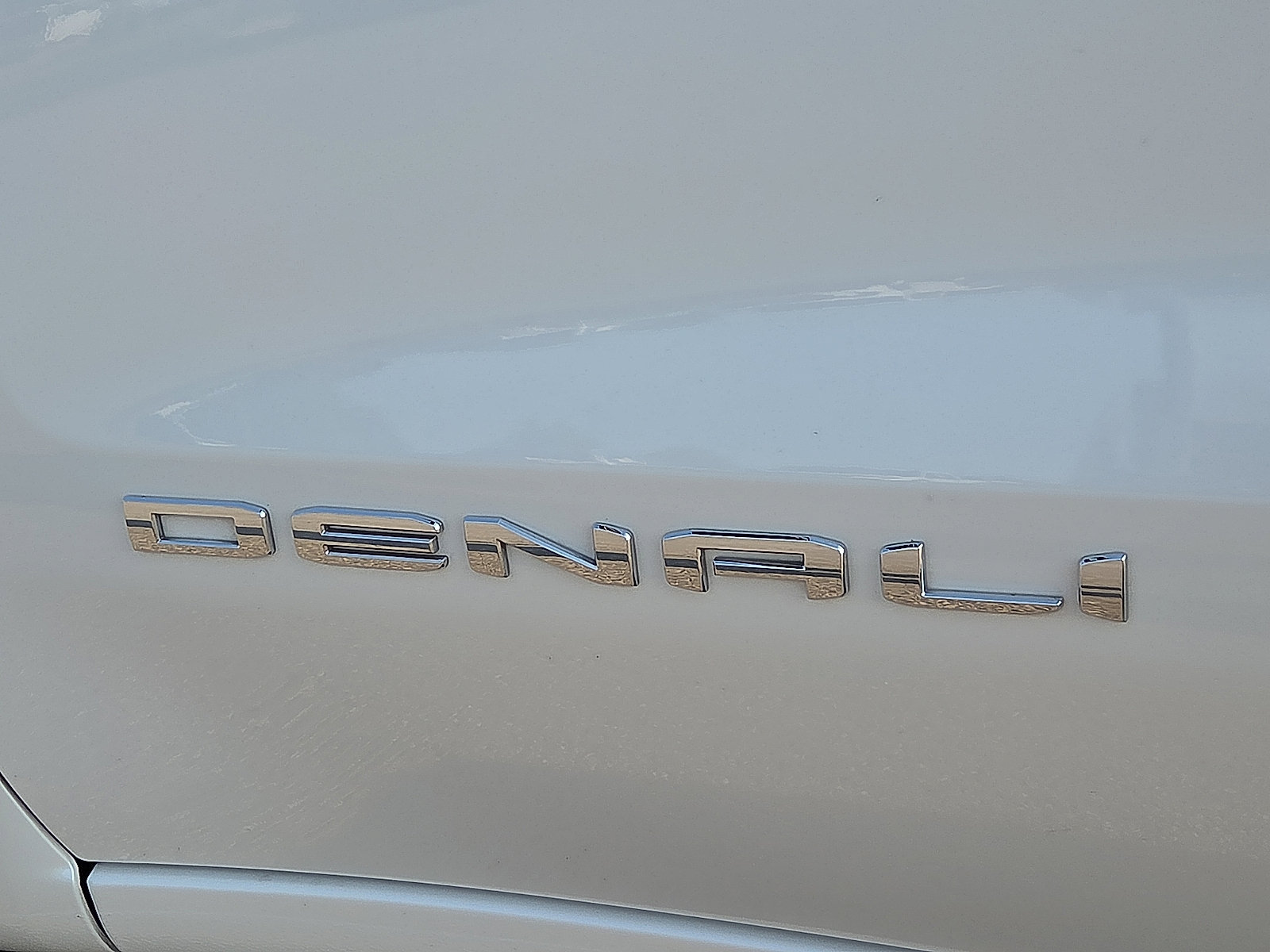 Used 2025 GMC Sierra 1500 Denali Ultimate AWD/4WD image 9