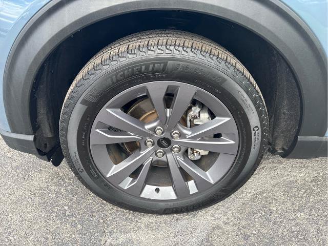 Certified 2025 Ford Explorer Active w/ Active Comfort Package AWD/4WD image 12