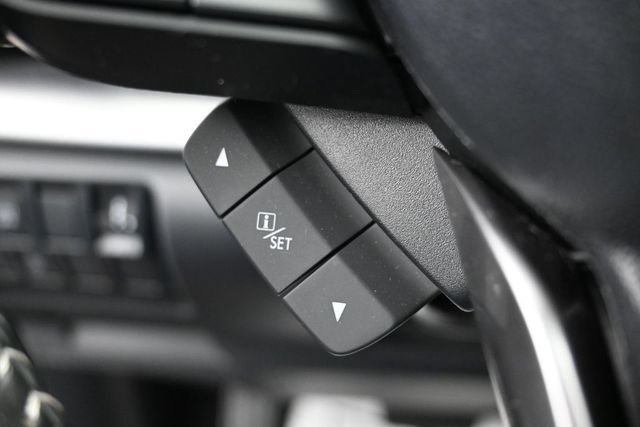 Used 2024 Subaru Forester Premium AWD/4WD image 18