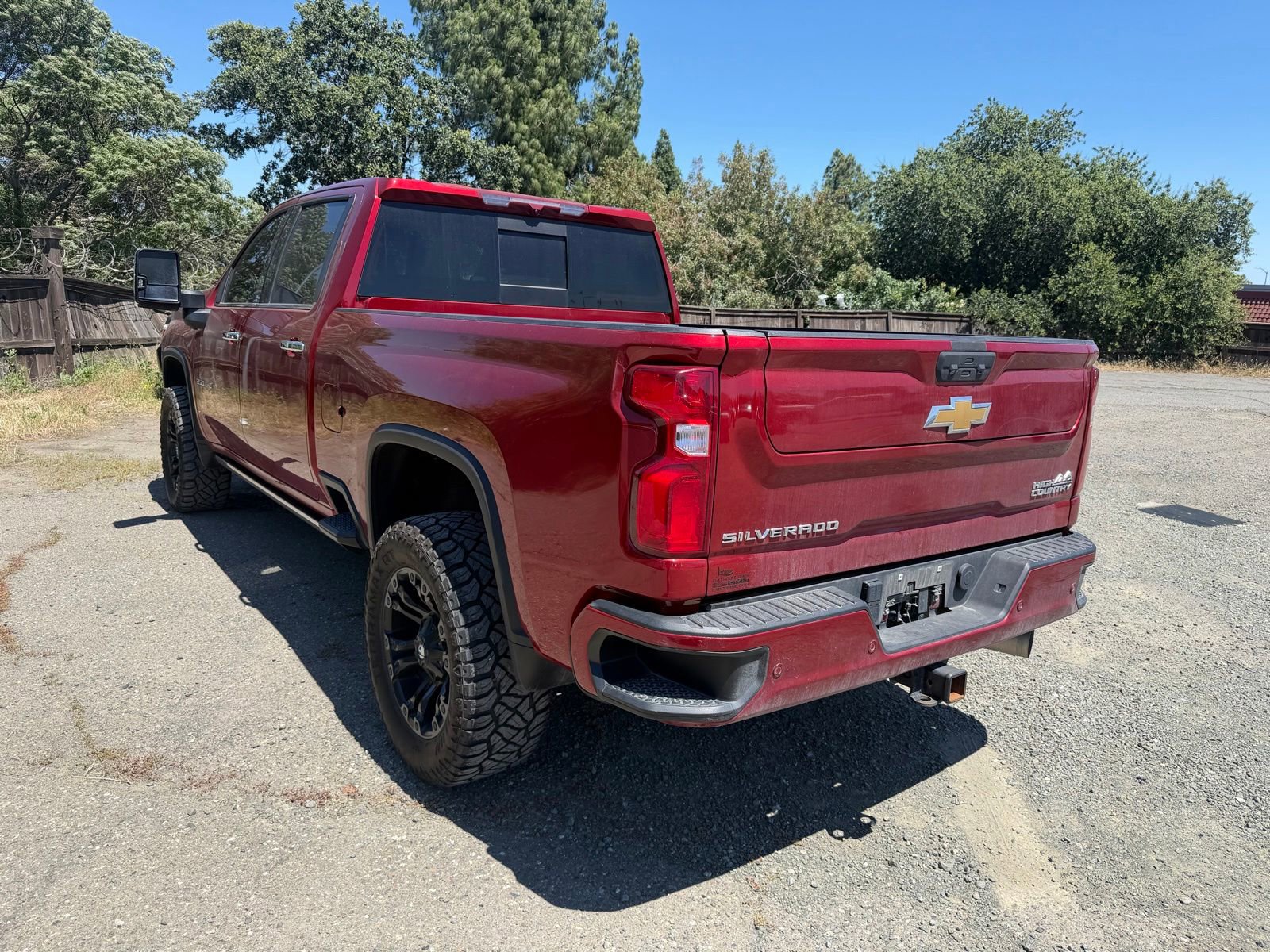 Used 2022 Chevrolet Silverado 3500 High Country w/ Safety Package II AWD/4WD image 3