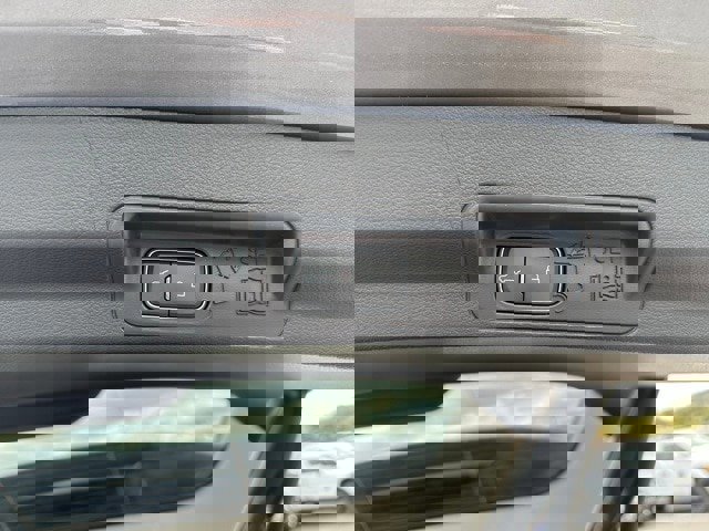 Certified 2025 Ford Explorer Active image 14