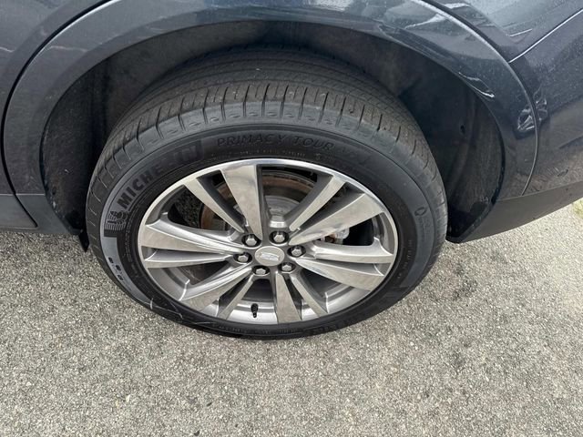 Used 2021 Cadillac XT5 Premium Luxury image 13