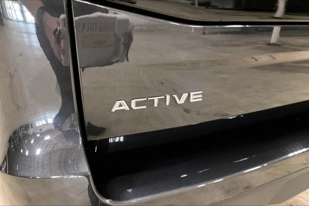 Certified 2025 Ford Expedition Active AWD/4WD image 8