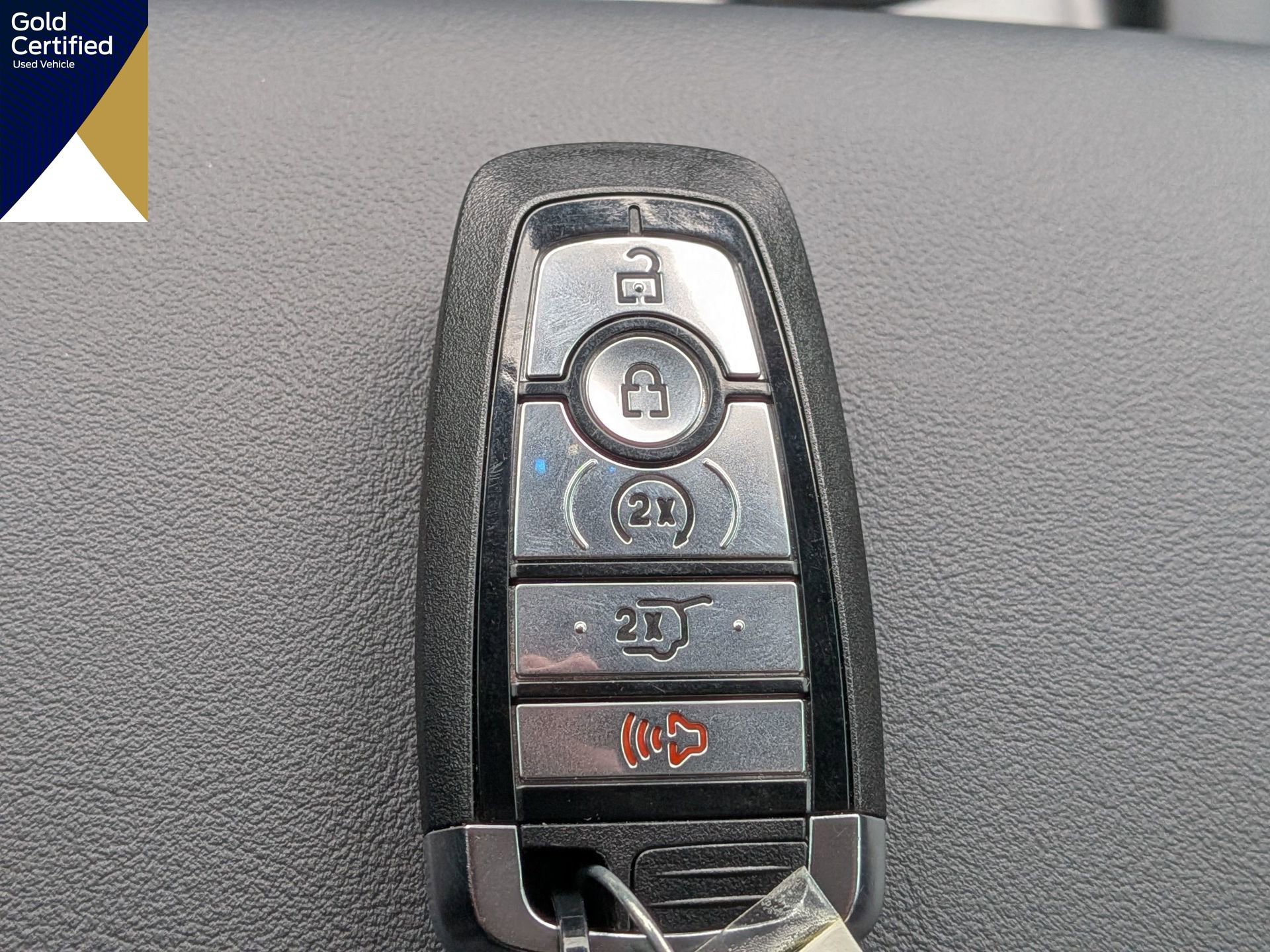 Certified 2025 Ford Explorer ST image 35