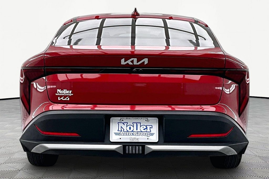 Used 2025 Kia K4 FWD image 4