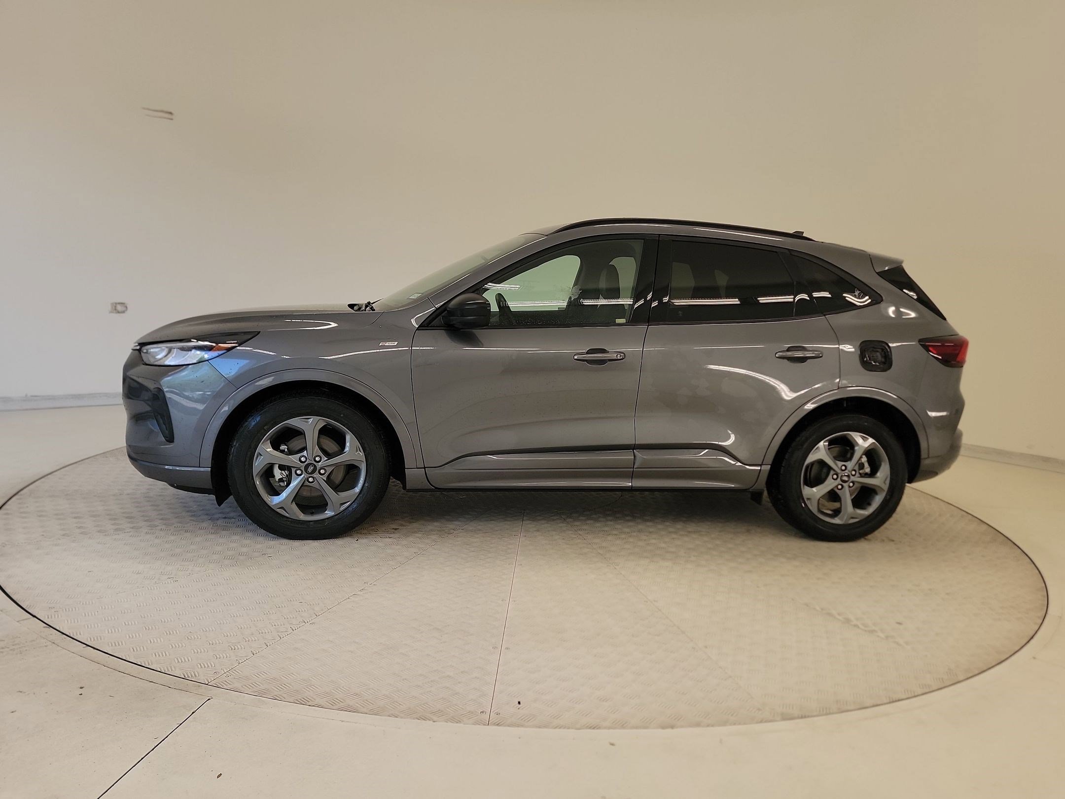 Certified 2023 Ford Escape ST-Line w/ Tech Pack #1 image 2