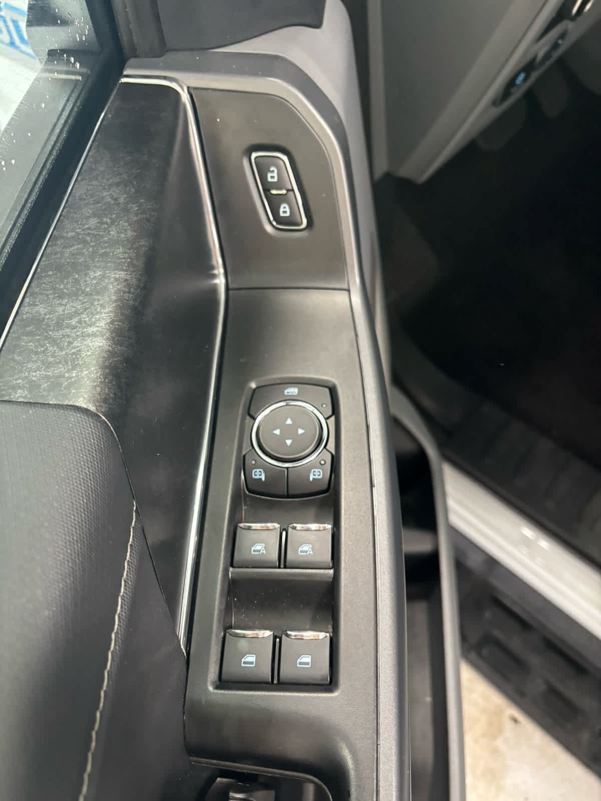 Certified 2025 Ford F150 Lightning Flash AWD/4WD image 18
