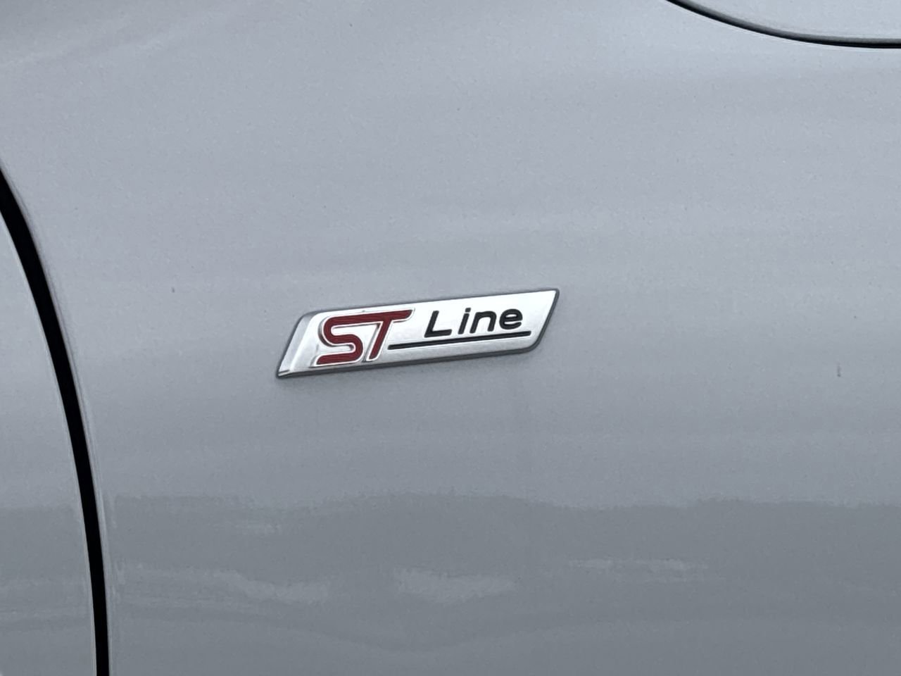 Certified 2025 Ford Escape ST-Line w/ Tech Pack #1 image 10