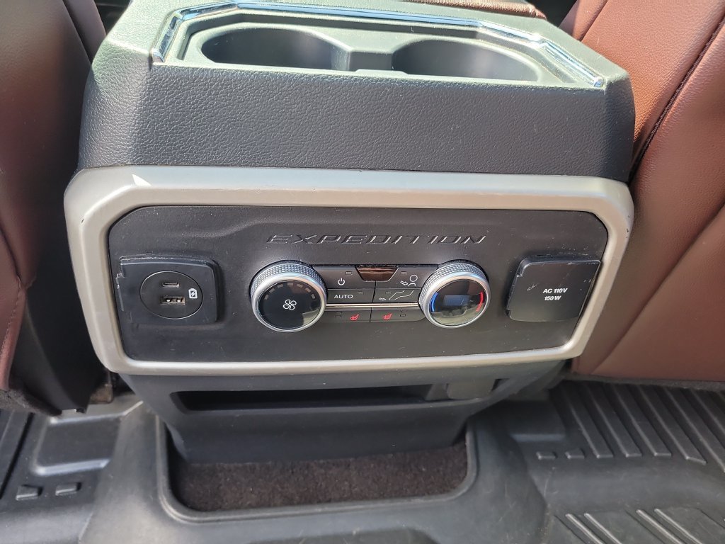Certified 2022 Ford Expedition Max Limited RWD image 16