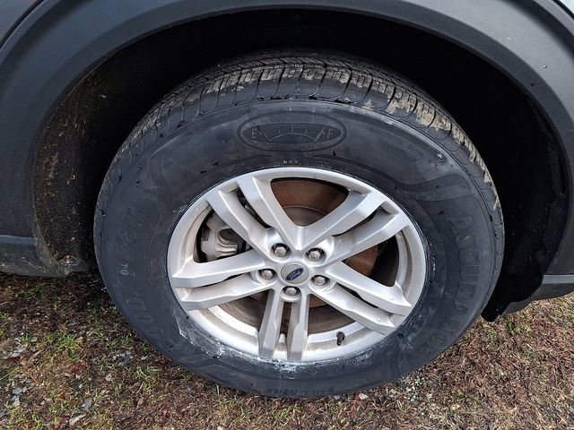 Certified 2022 Ford Explorer XLT w/ Class IV Trailer Tow Package image 10