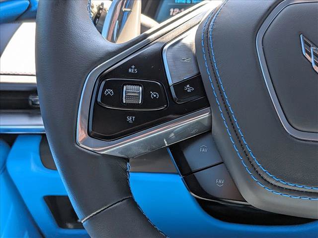 Used 2025 Chevrolet Corvette Stingray Premium Cpe w/ Z51 Performance Package RWD image 12