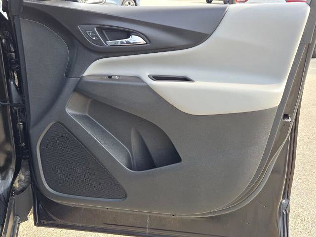 Used 2020 Chevrolet Equinox LT w/ LPO, Floor Liner Package image 10