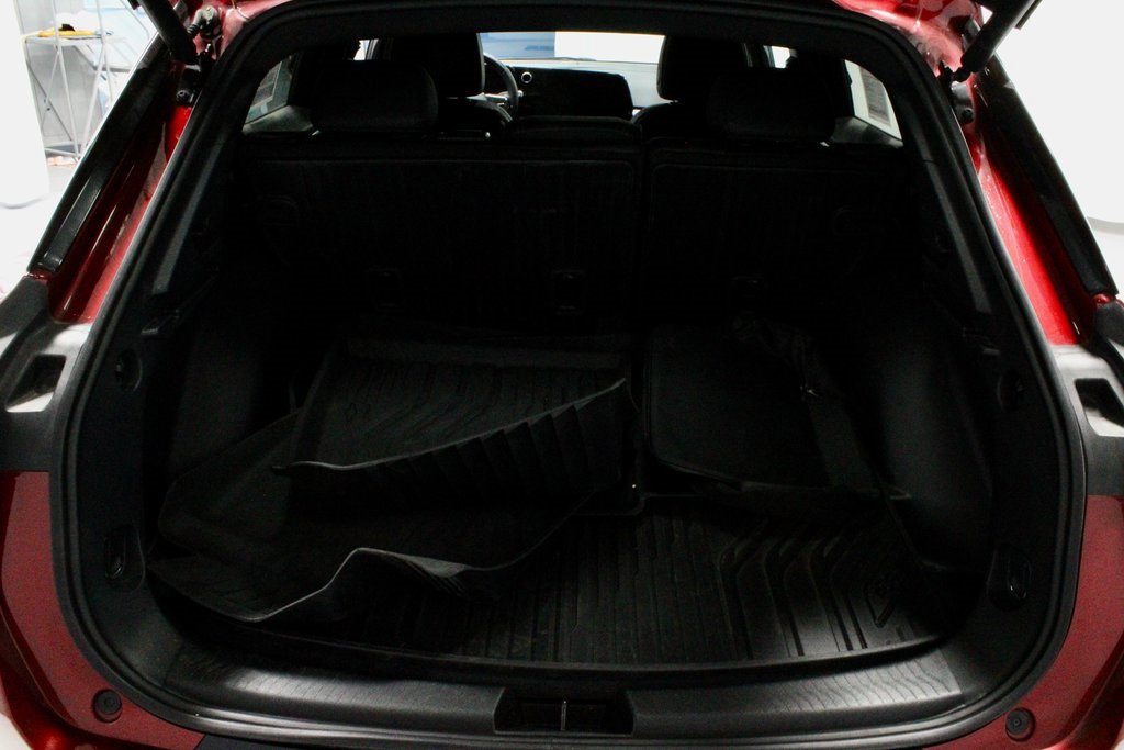 Used 2025 Chevrolet Equinox EV RS w/ LPO, Trailering Package image 14