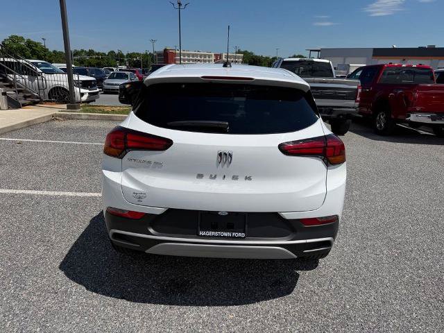 Used 2024 Buick Encore GX Preferred FWD image 7