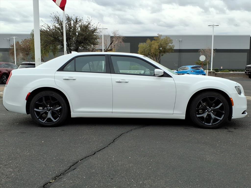 Used 2023 Chrysler 300 S image 6
