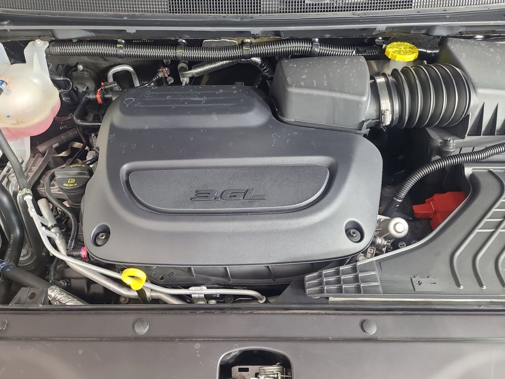 Used 2025 Chrysler Pacifica Select FWD image 26