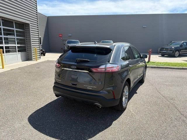 Certified 2019 Ford Edge Titanium FWD image 6