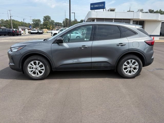 Certified 2025 Ford Escape Active AWD/4WD image 2