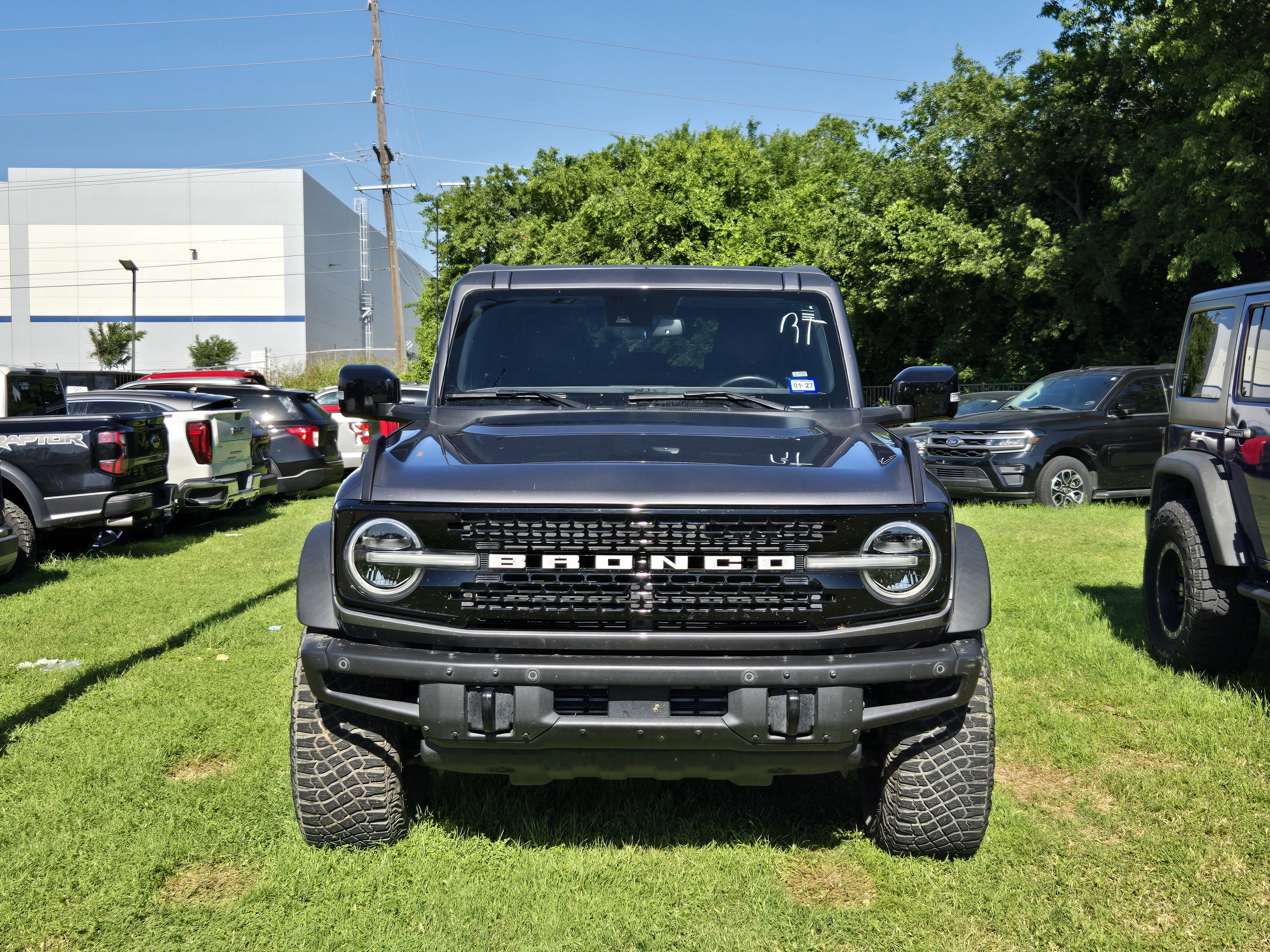Certified 2021 Ford Bronco Wildtrak AWD/4WD image 2