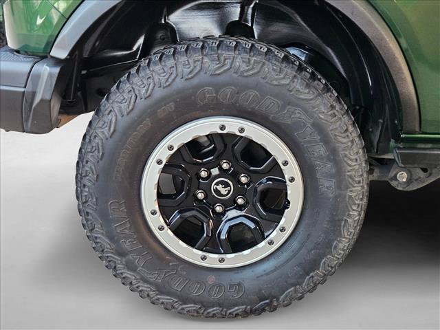 Certified 2022 Ford Bronco Badlands w/ Sasquatch Package AWD/4WD image 18