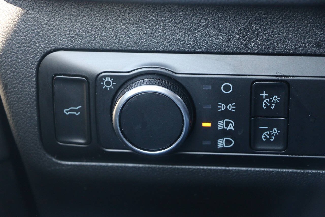 Certified 2024 Ford Escape Active AWD/4WD image 32