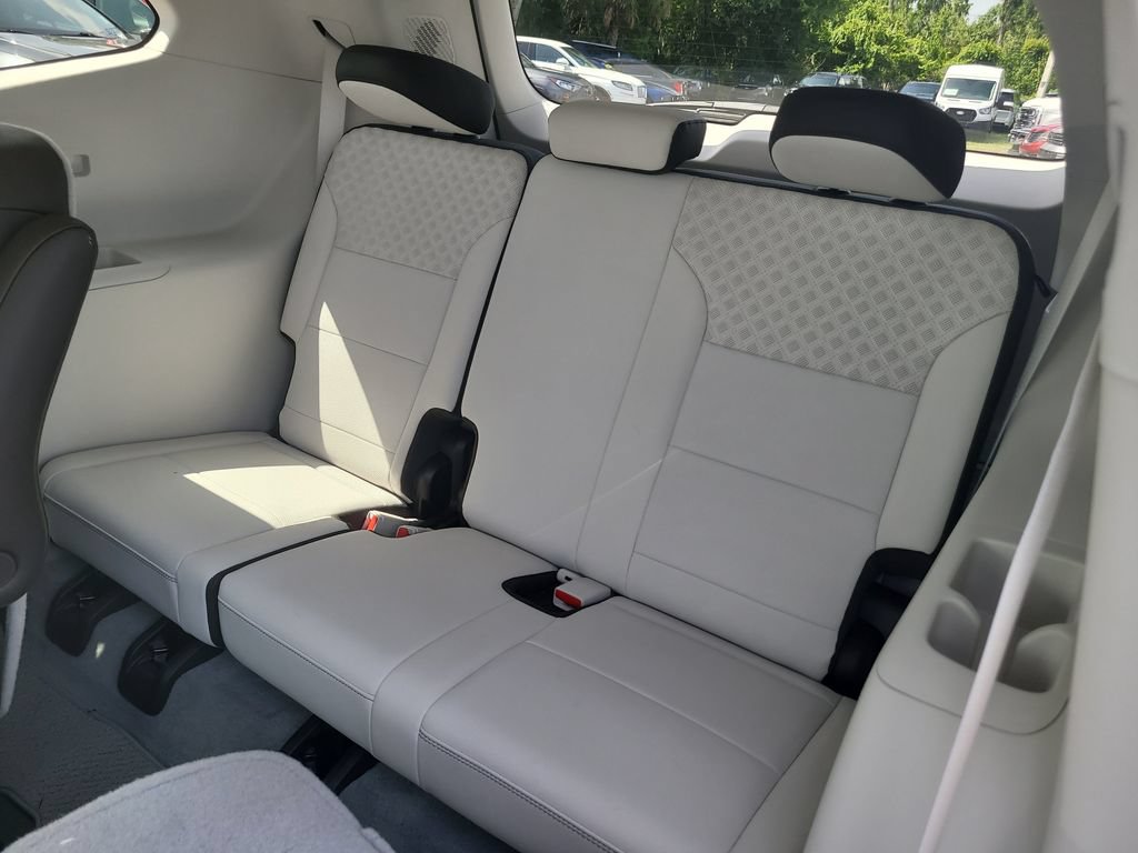 Used 2025 GMC Acadia Denali w/ LPO, Floor Liner Package FWD image 14