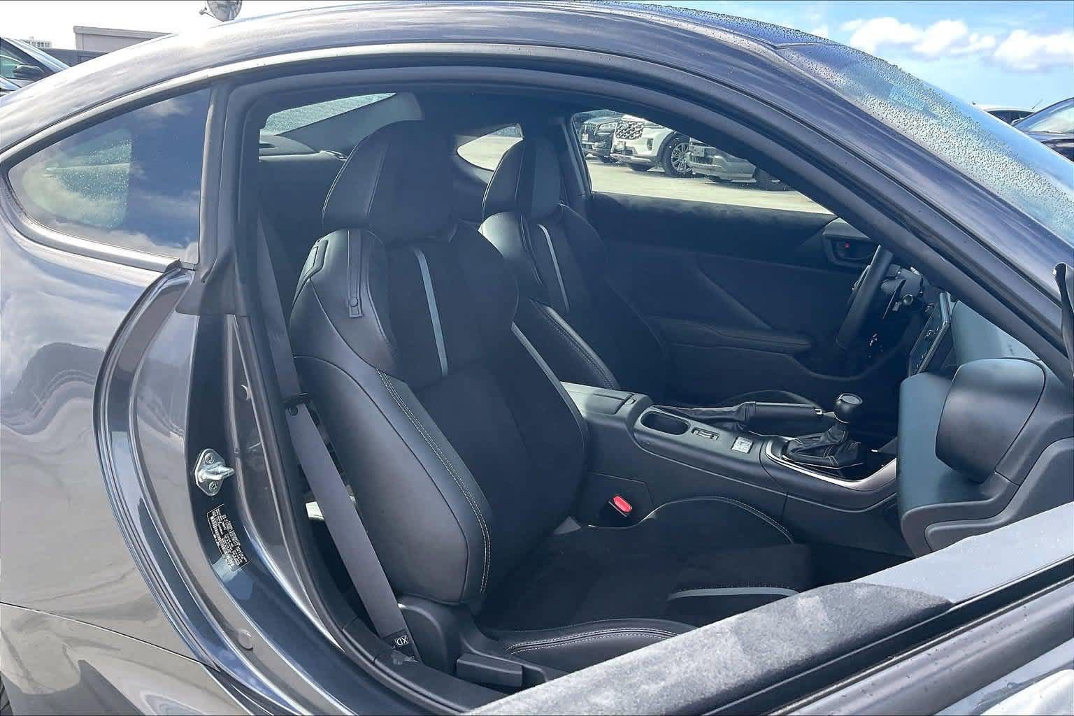 Used 2025 Toyota GR86 Premium w/ Performance Package RWD image 12