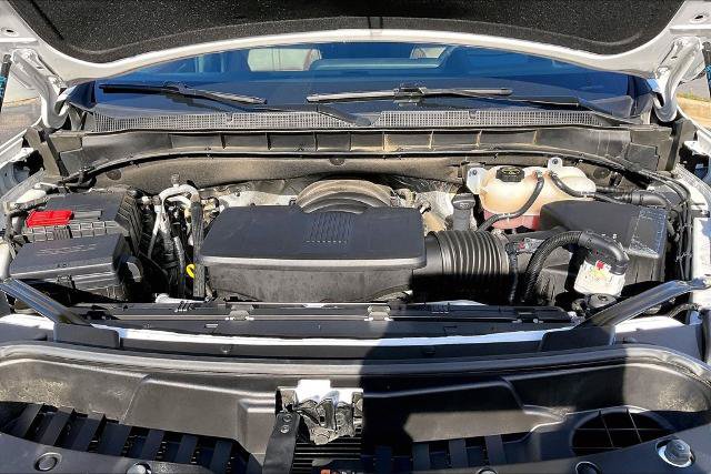 Used 2025 Chevrolet Suburban High Country RWD image 10