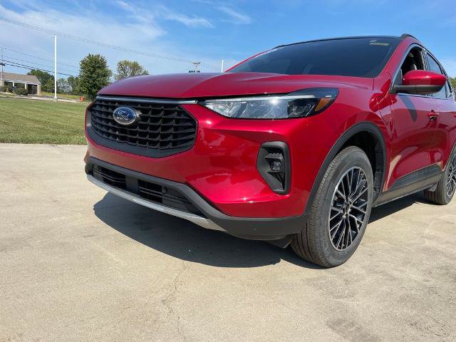 Certified 2025 Ford Escape SE FWD image 15