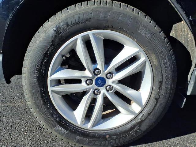 Certified 2018 Ford Edge SEL w/ Equipment Group 201A image 25