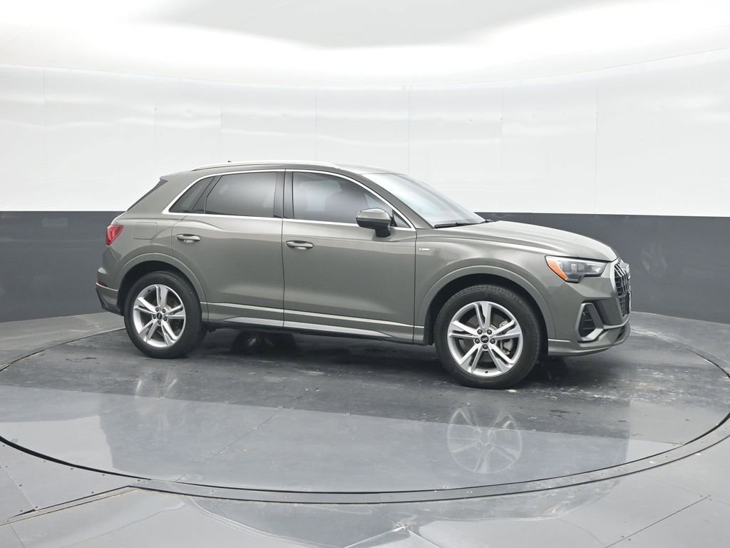 Used 2021 Audi Q3 2.0T Premium w/ Convenience Package AWD/4WD image 11