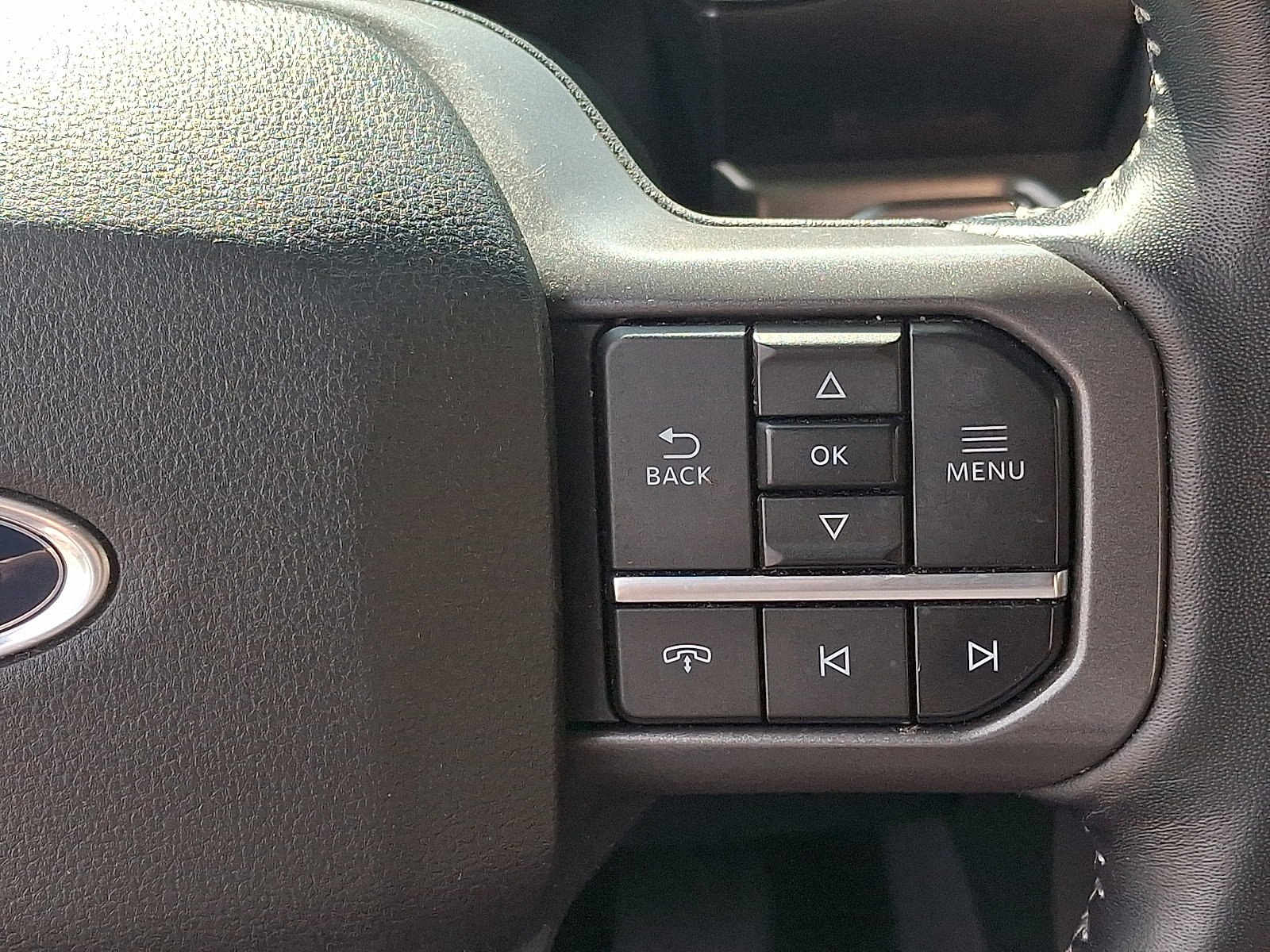 Certified 2022 Ford F150 Lariat w/ Equipment Group 502A High AWD/4WD image 22