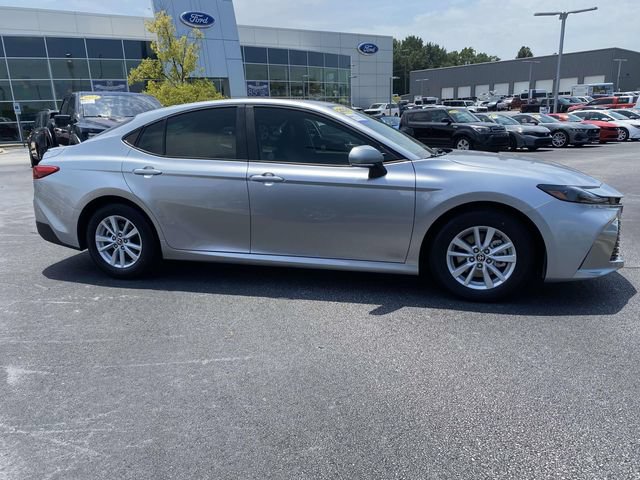 Used 2026 Toyota Camry LE w/ Convenience Package FWD image 8