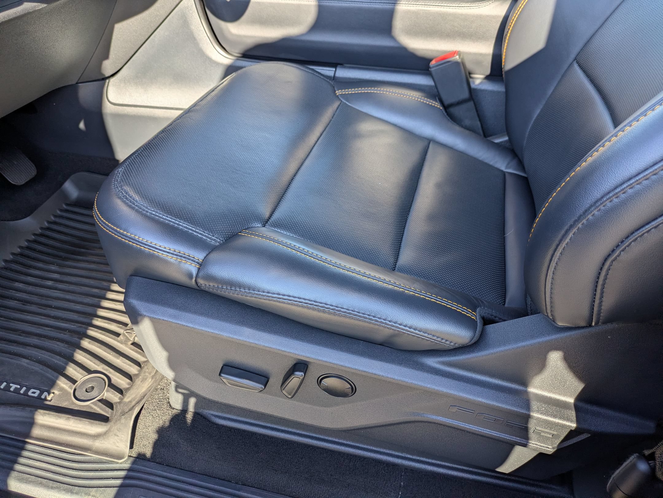 Certified 2025 Ford Expedition Tremor AWD/4WD image 13