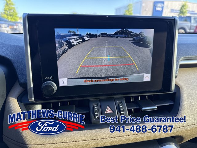 Used 2023 Toyota RAV4 XLE Premium FWD image 18