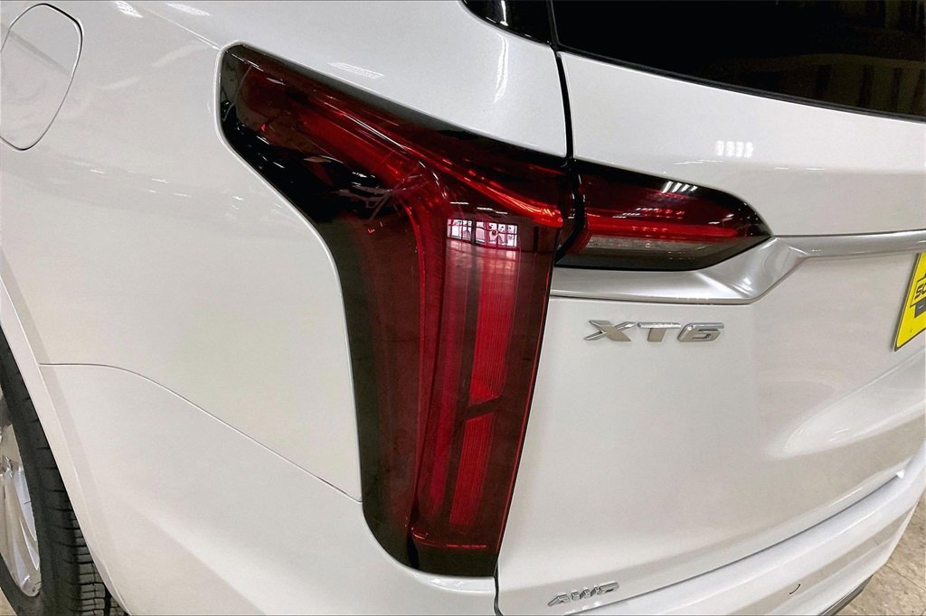Used 2024 Cadillac XT6 Premium Luxury image 29