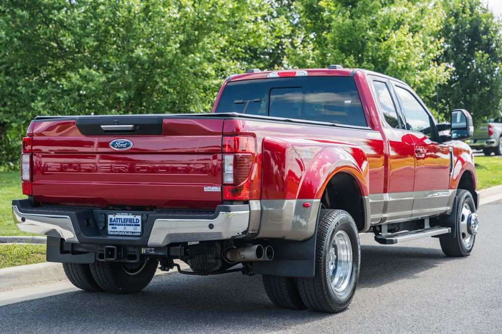 Certified 2022 Ford F350 Lariat w/ Lariat Value Package AWD/4WD image 4