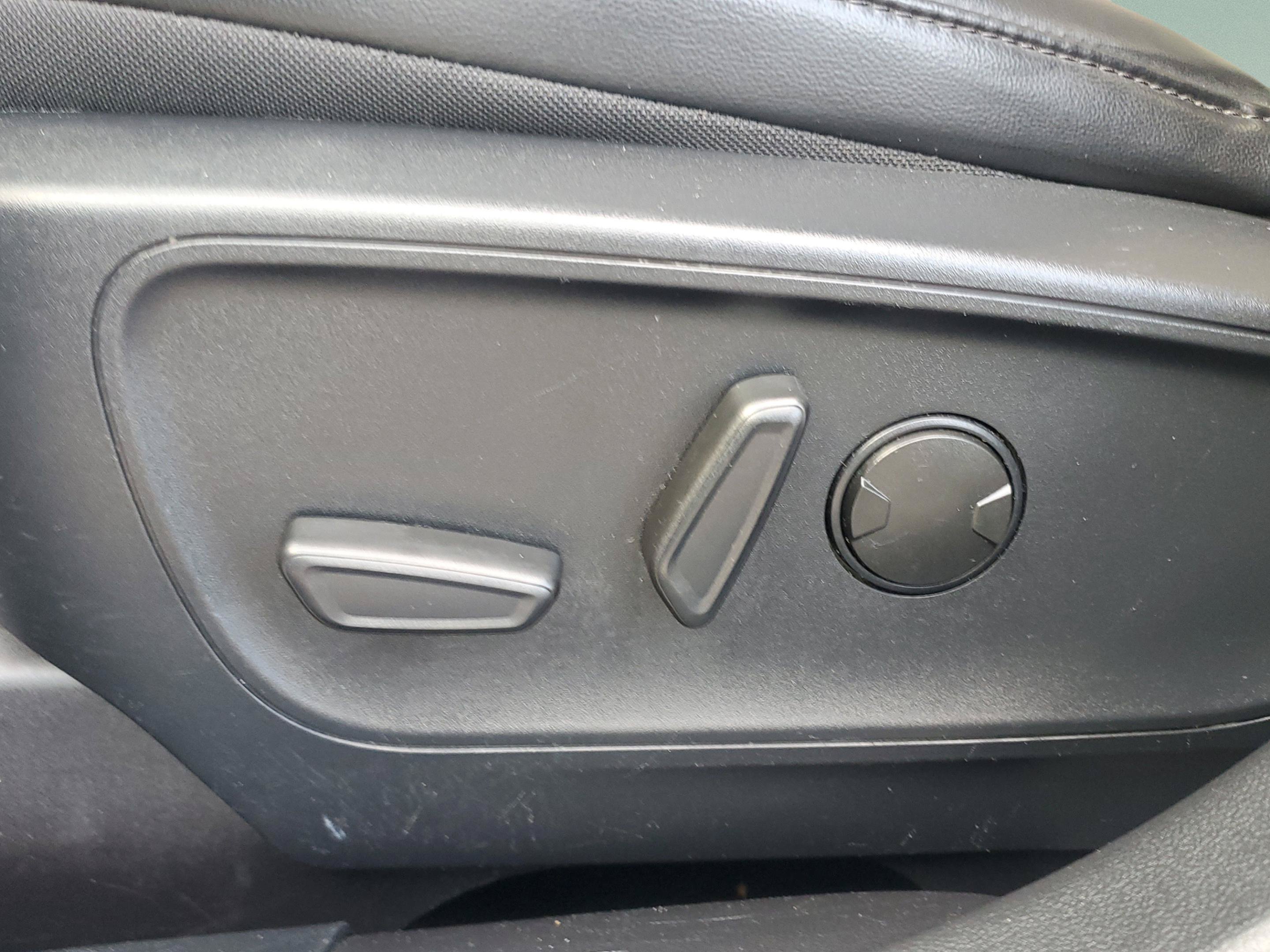 Certified 2024 Ford Escape ST-Line FWD image 21