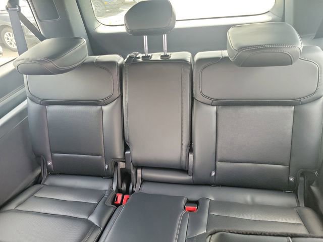 Certified 2025 Ford Expedition Max Platinum w/ Stealth Performance Package AWD/4WD image 34