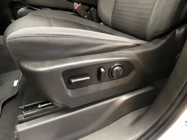 Used 2021 Chevrolet Silverado 1500 LT w/ Z71 Off-Road Package image 11