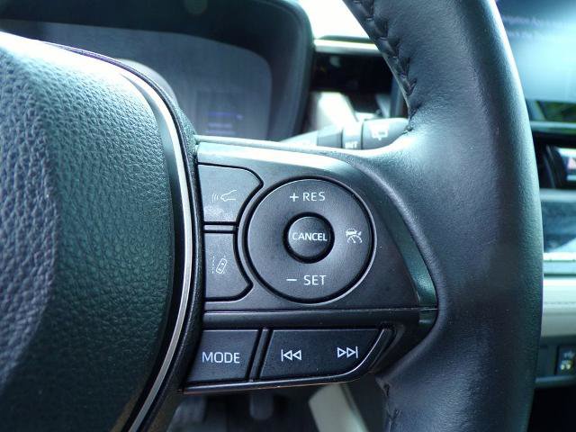 Used 2022 Toyota Corolla Cross LE AWD/4WD image 24