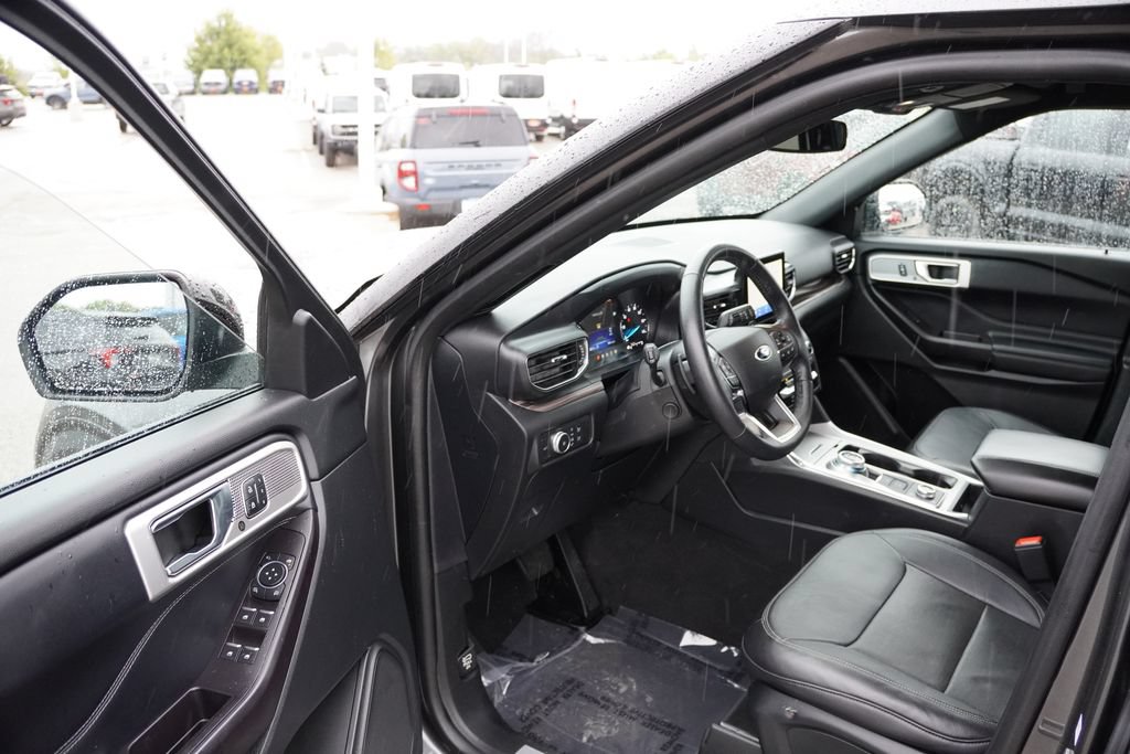 Certified 2020 Ford Explorer Limited AWD/4WD image 14