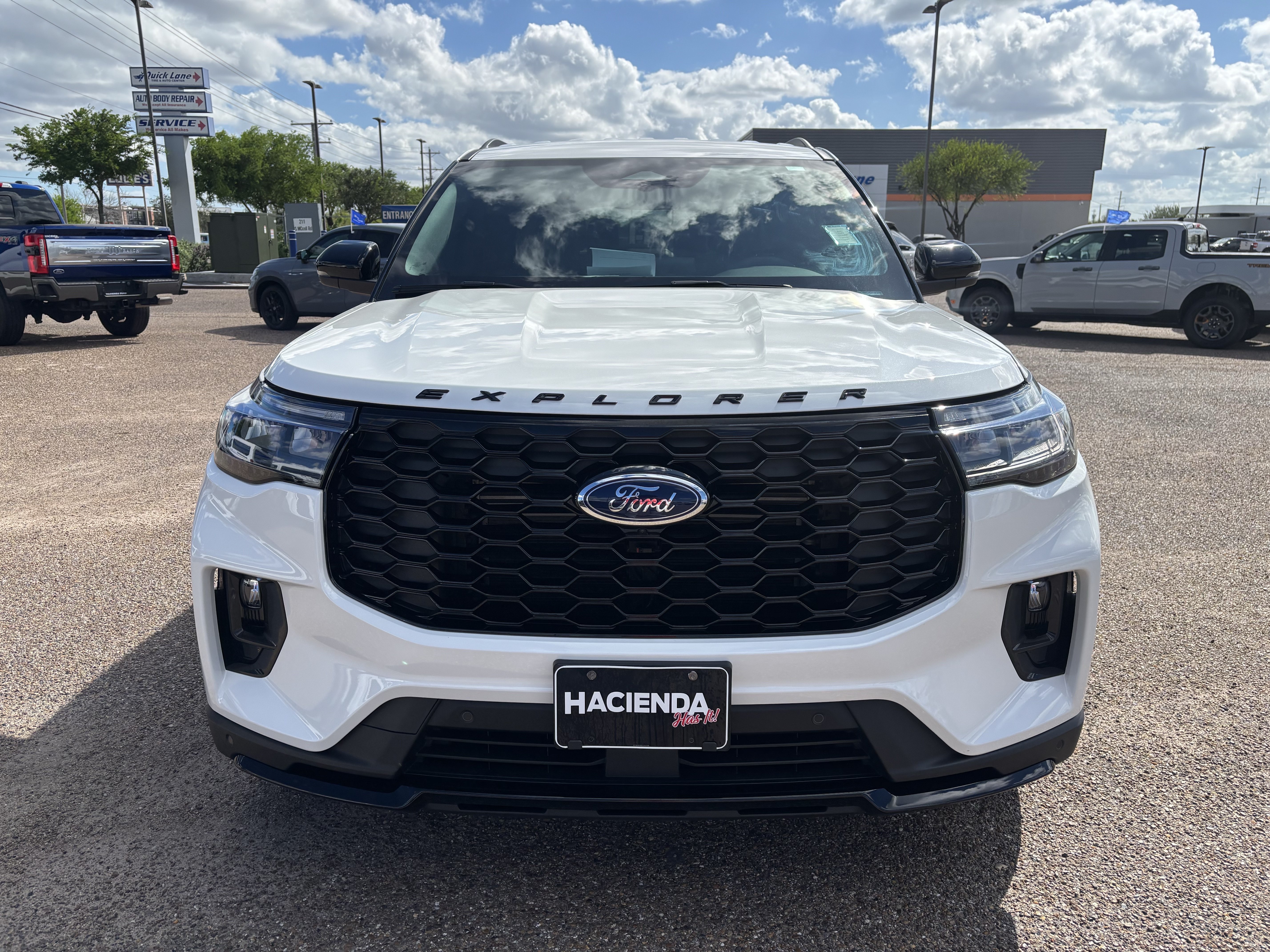Certified 2026 Ford Explorer ST-Line w/ ST-Line Street Pack RWD image 6
