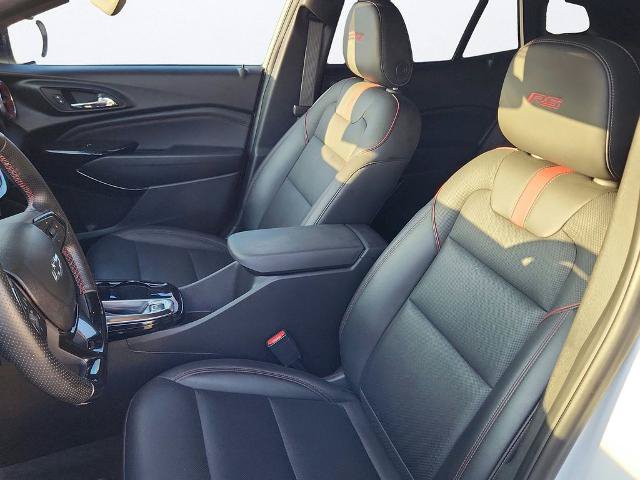 Used 2025 Chevrolet Trax RS w/ Sunroof Package FWD image 10