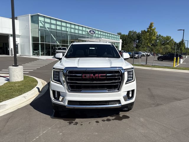 Used 2023 GMC Yukon SLT AWD/4WD image 8