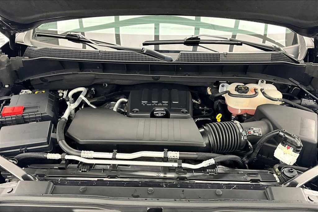 Used 2024 Chevrolet Silverado 1500 LT image 12