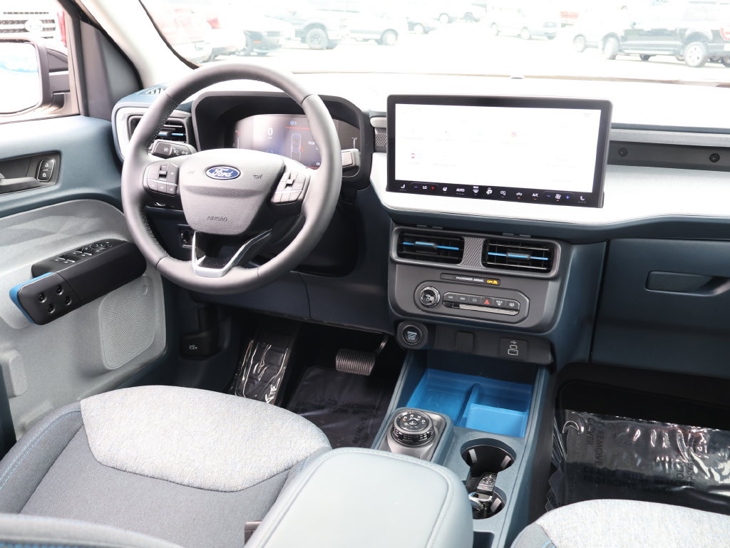 Certified 2025 Ford Maverick XLT w/ Equipment Group 301A AWD/4WD image 14