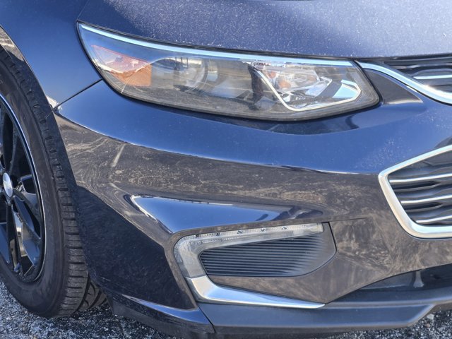 Used 2018 Chevrolet Malibu LT w/ Leather Package image 9